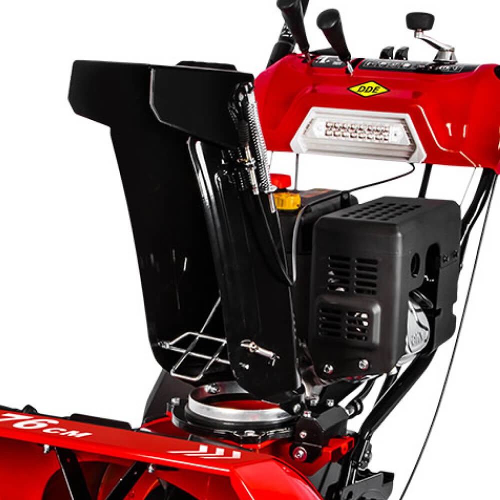 Снегоуборщик DDE ST1176LET, разгрузочный желоб